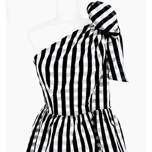 Who What Wear Black White Plaid Bow One Shoulder Pleated bottom top XS